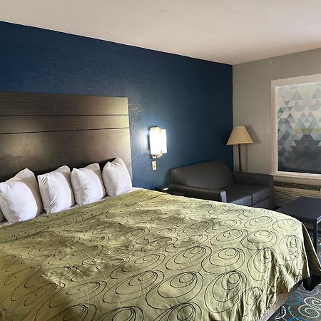 Clairmont Inn & Suites - Warren Luaran gambar