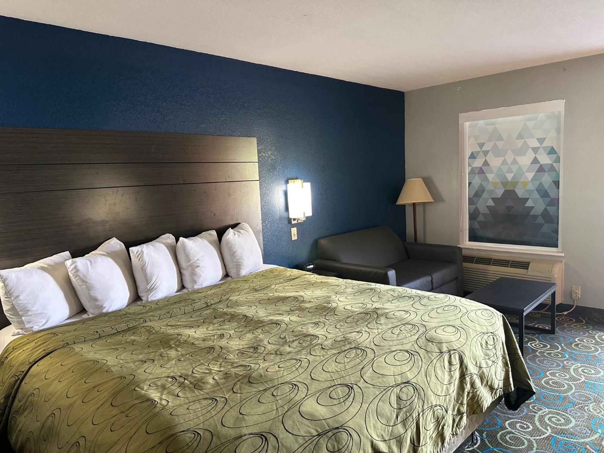 Clairmont Inn & Suites - Warren Luaran gambar